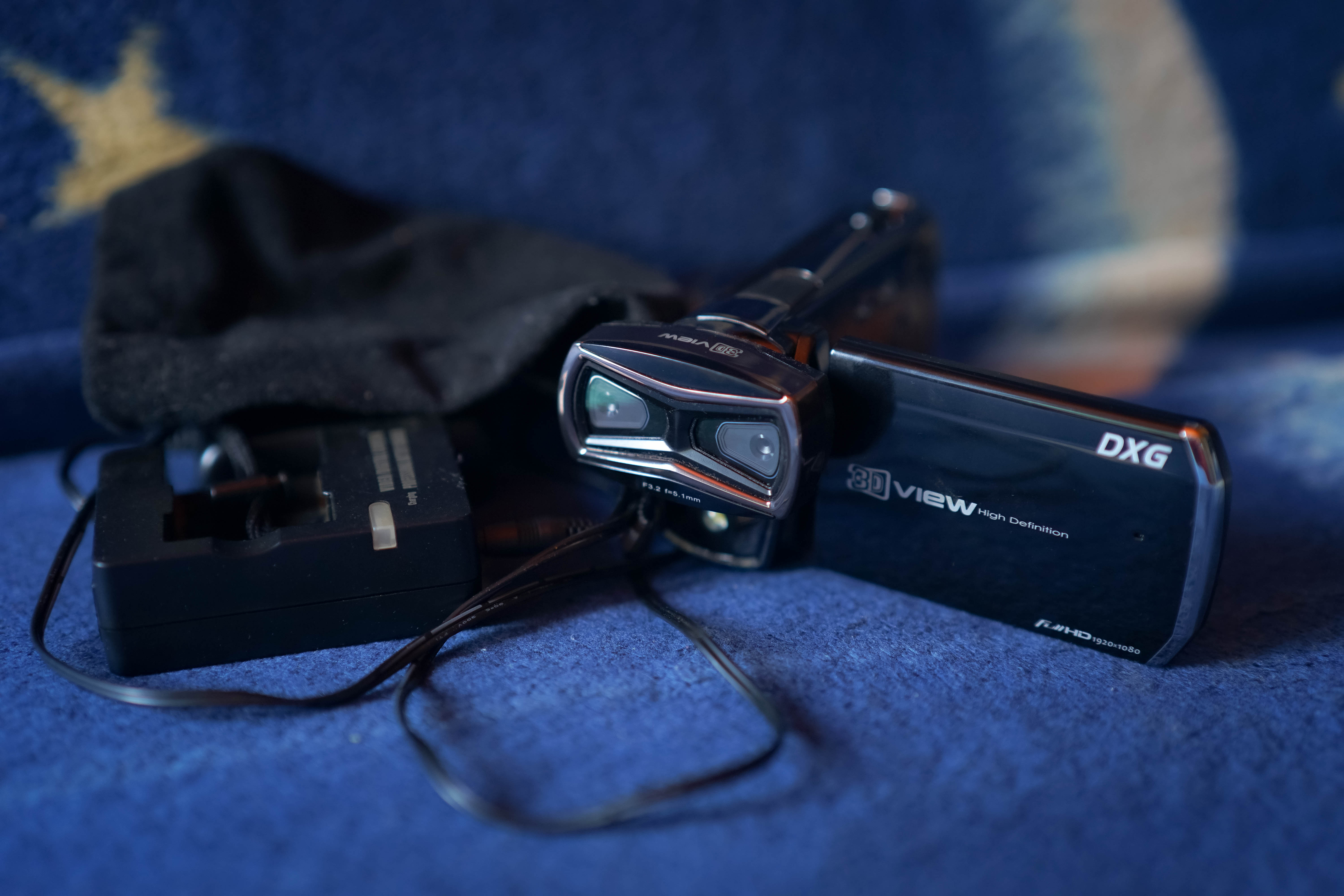 Kamera 3D Full HD DXG DVX-5F9